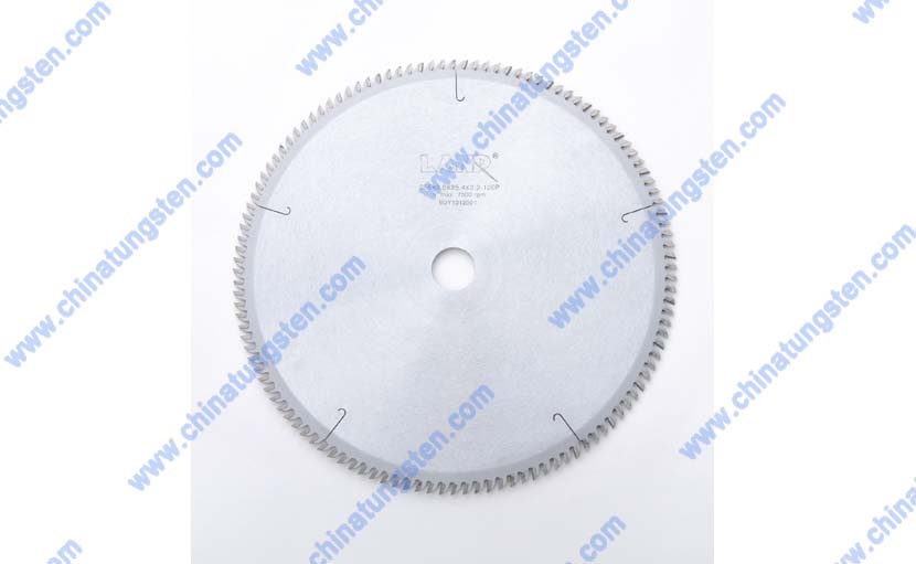 tungsten-carbide-saw-blade