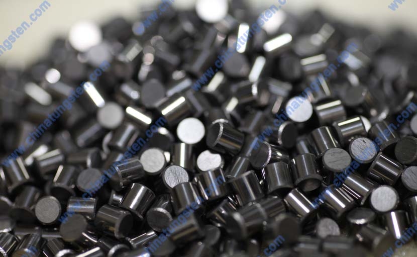 tungsten-carbide-stud-pins-in-snowmobile